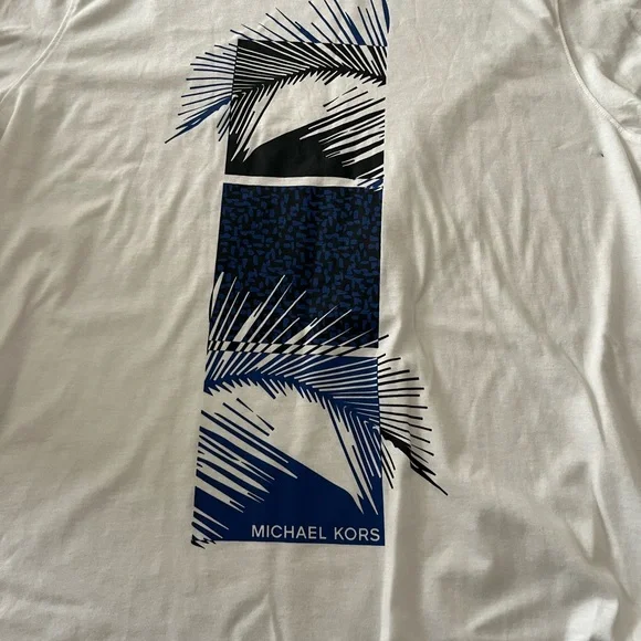Michael Kors graphic t-shirt NWT - Picture 2 of 5